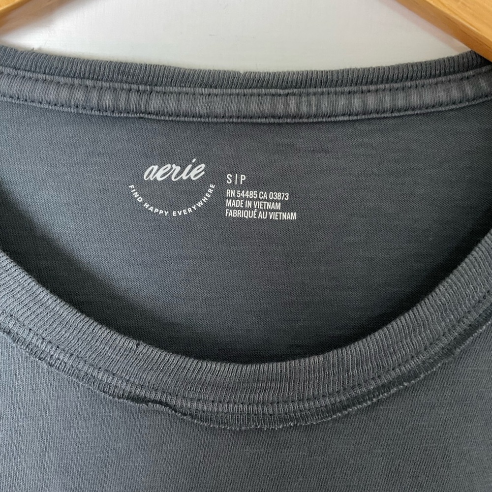 Aerie Long Sleeve Cropped Lounge Tee Size Small Dark Blue‎ - Picture 2 of 4